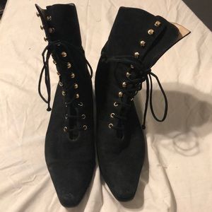 Delmans pointed booties